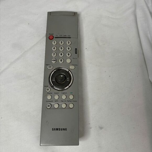 GENUINE SAMSUNG 00262 TV REMOTE CONTROL WITH BATTERY COVER Tested & Working - Picture 1 of 3